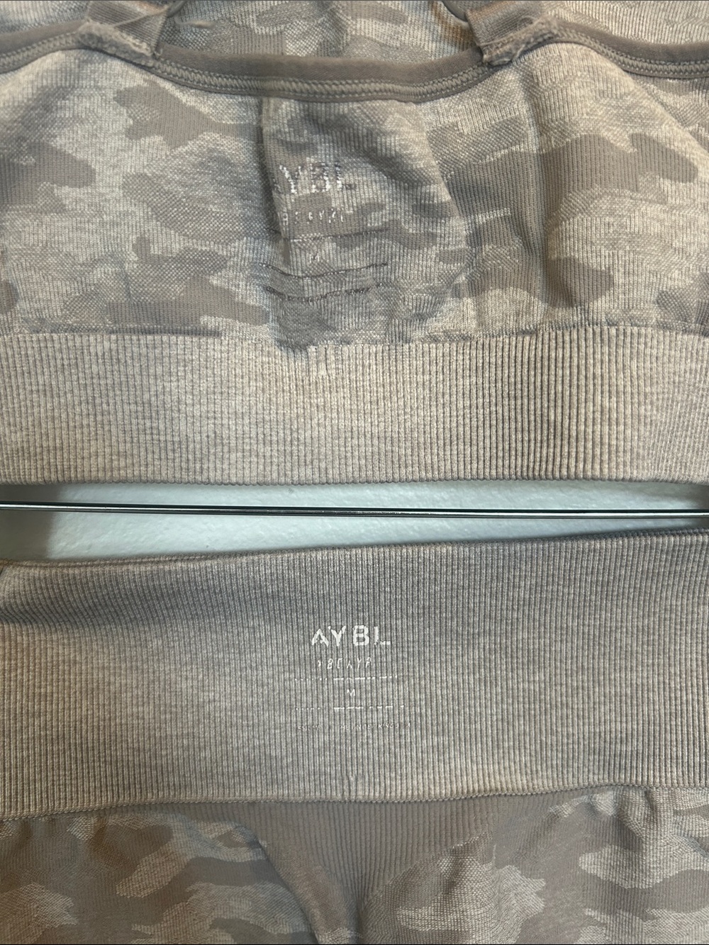 AYBL Gray Evolve Camo Seamless Athletic Set - Picture 2 of 4